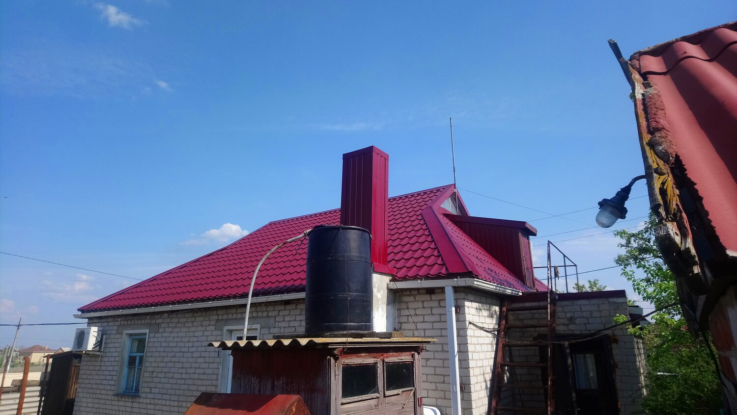 металлочерепица, кровля, крыши, дача, улица