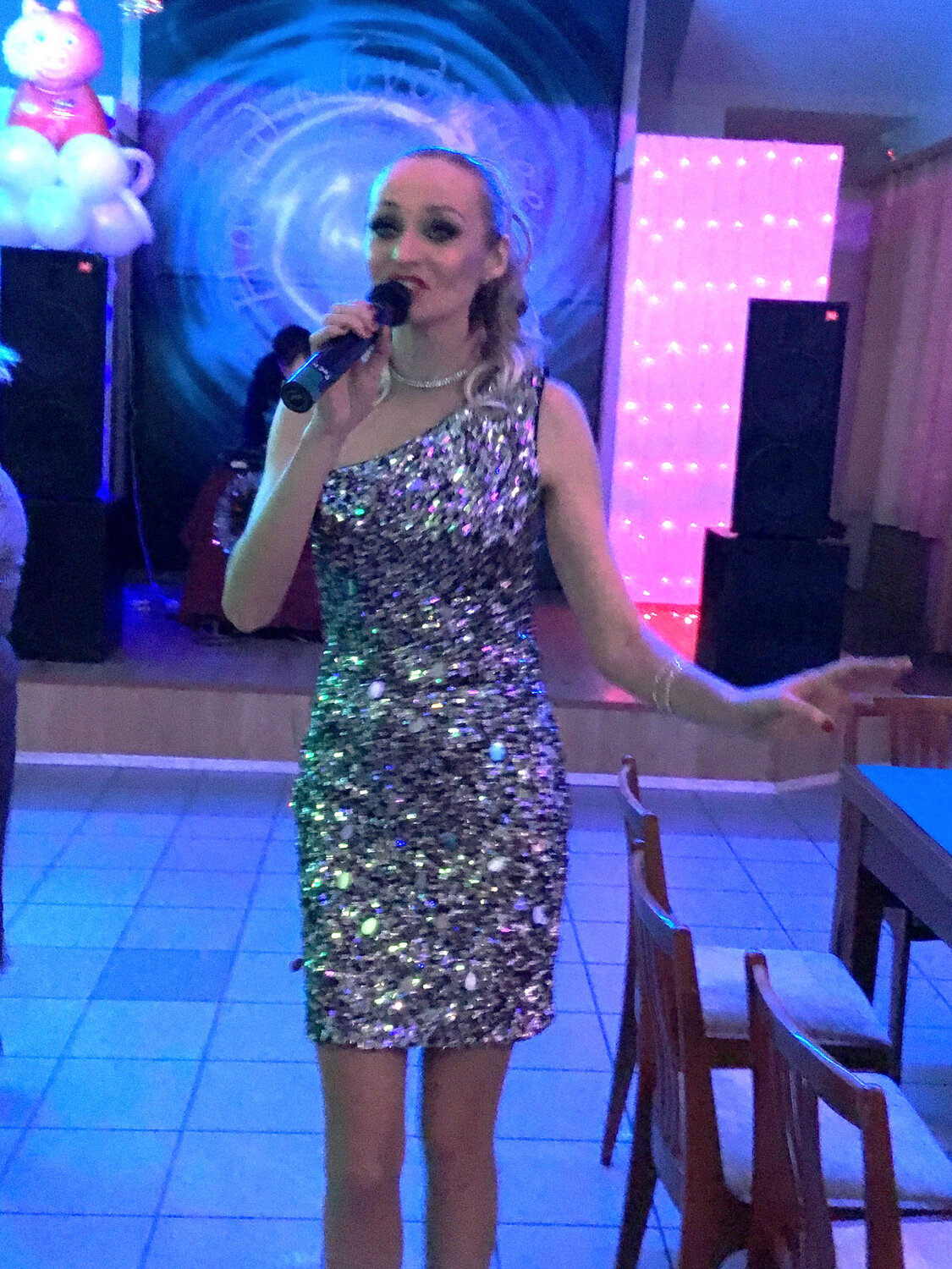 анна семенович субботний вечер 2016, анна семенович на сцене, анна семенович, девушка, надежда кадышева роза