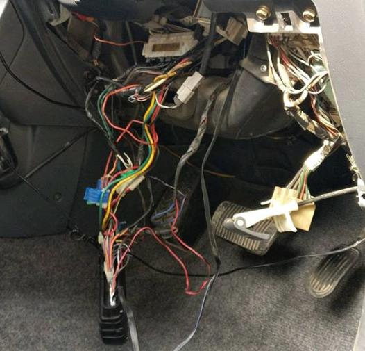 saab 9000 сигнализация, проводка ваз 2112, автомобиль, проводка под торпедой москвич 2141, подпанельная проводка 2110