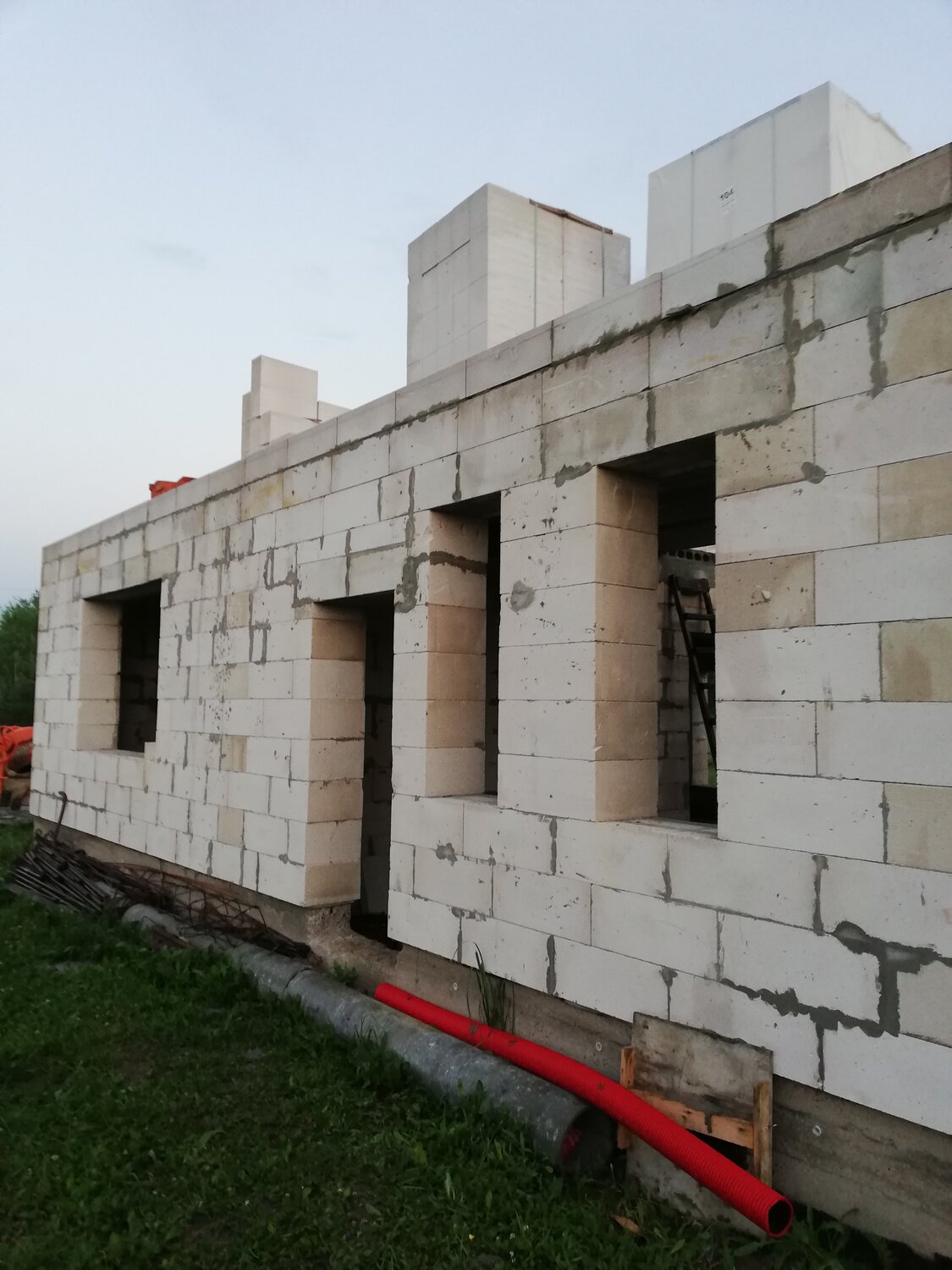 газобетон, постройки из газобетона, дом из газобетона кладка, пеноблок, дом из газобетона 15 на 15