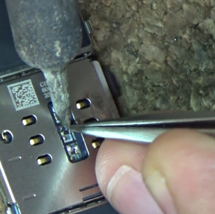 перепайка разъема microusb, кнопка питания на айфоне 5s, ремонт, кнопка повер на айфоне 5s, вытащить сломанный разъем зарядки в ipad