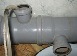 тройник канализационная 110 под слив, соединение канализационных пластиковых труб 110 муфтой, соединить канализационных труб 110 с чугуна, пайка канализационных труб феном, разморозка труб канализации