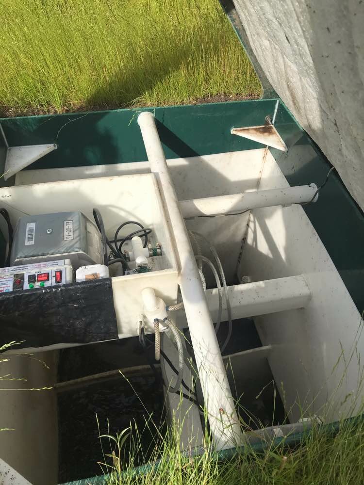 юнилос астра 5, обслуживание септика юнилос астра 5, септик топас 75, чистка септика топас тополь 5, юнилос астра 8