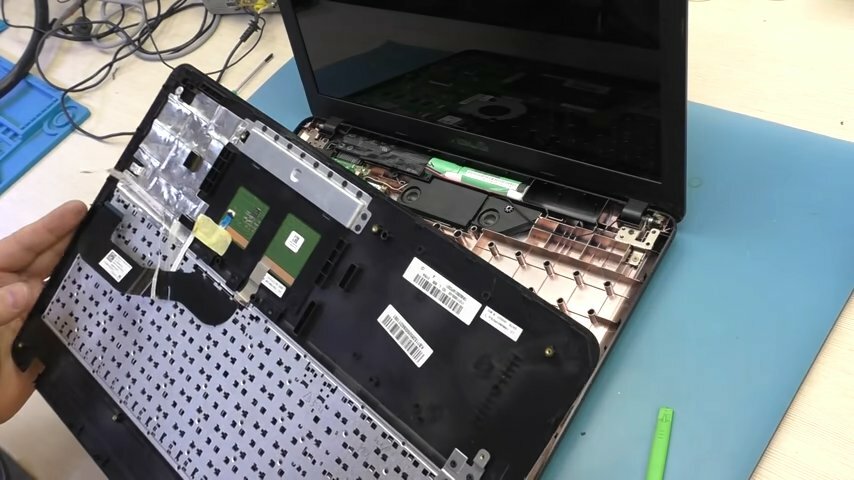 разобранный ноутбук ноутбук acer aspire v3, починка ноутбука, разбор ноутбука asus pro5mj, разбор ноутбука асус s551, ноутбук