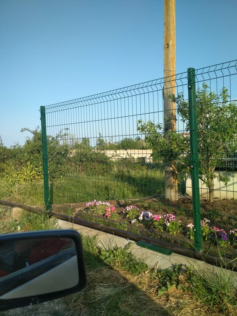 забор из сетки гиттер, сетка для заборов, 3д забор для огорода, забор гиттер арка, забор