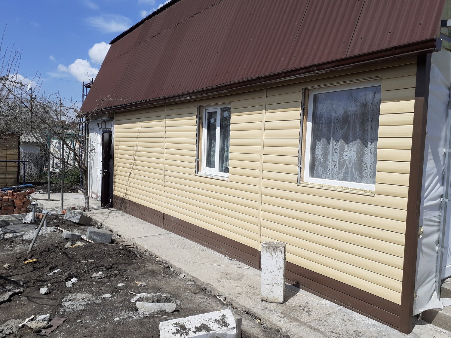 Утепленный сайдинг для цоколя - 84 фото