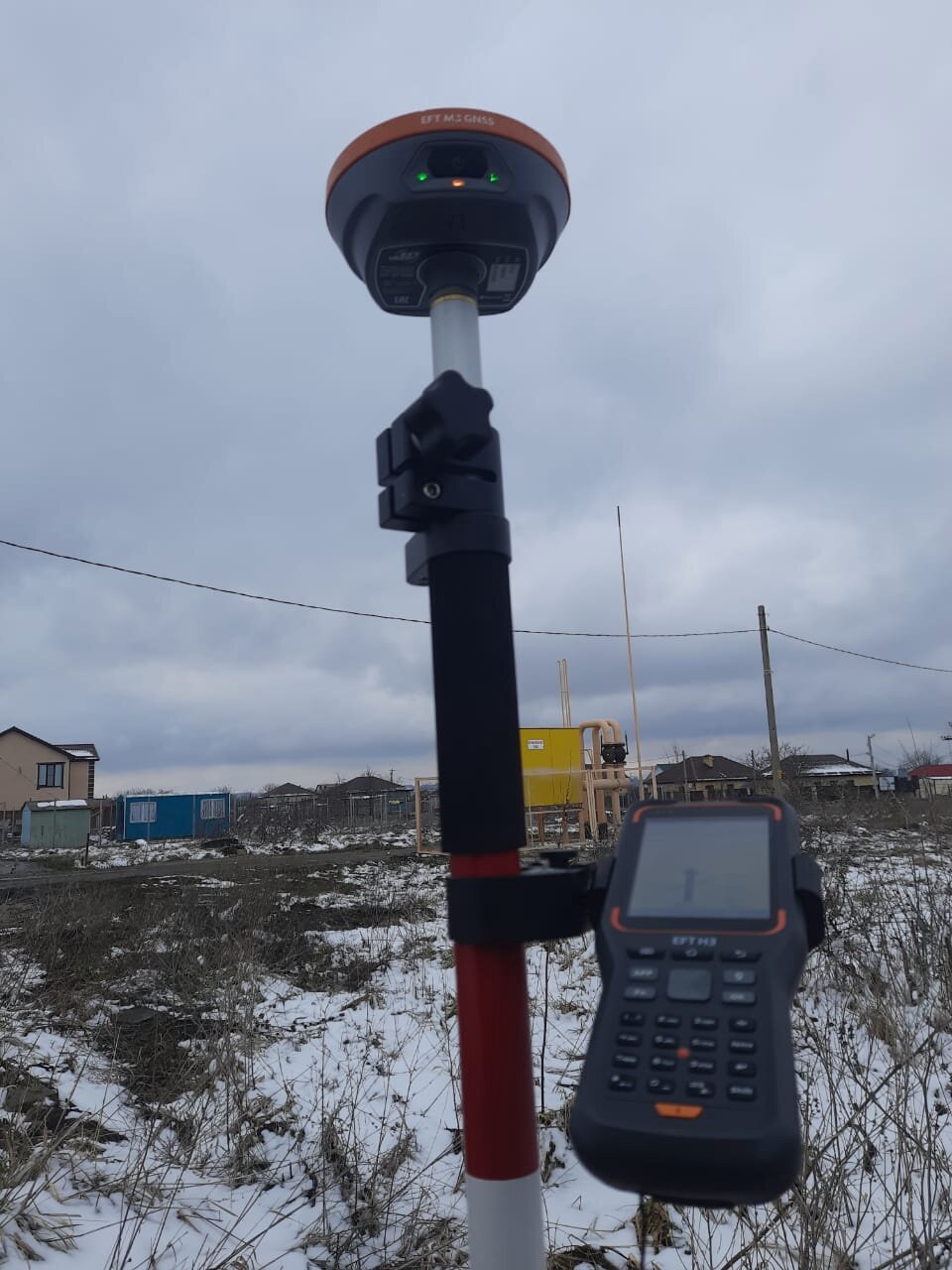 gps eft m1 gnss, gps приемник геодезический, сверхточный gps приемник, геодезическое оборудование, gnss south и геодезия
