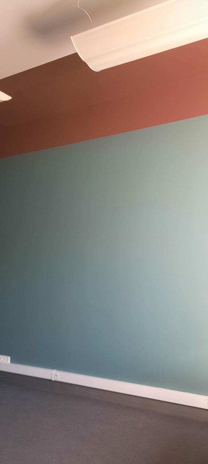 покраска стен, стильная покраска стен, покрасить стены, размытое изображение, покраска потолка