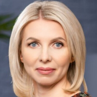 Наталия Попова