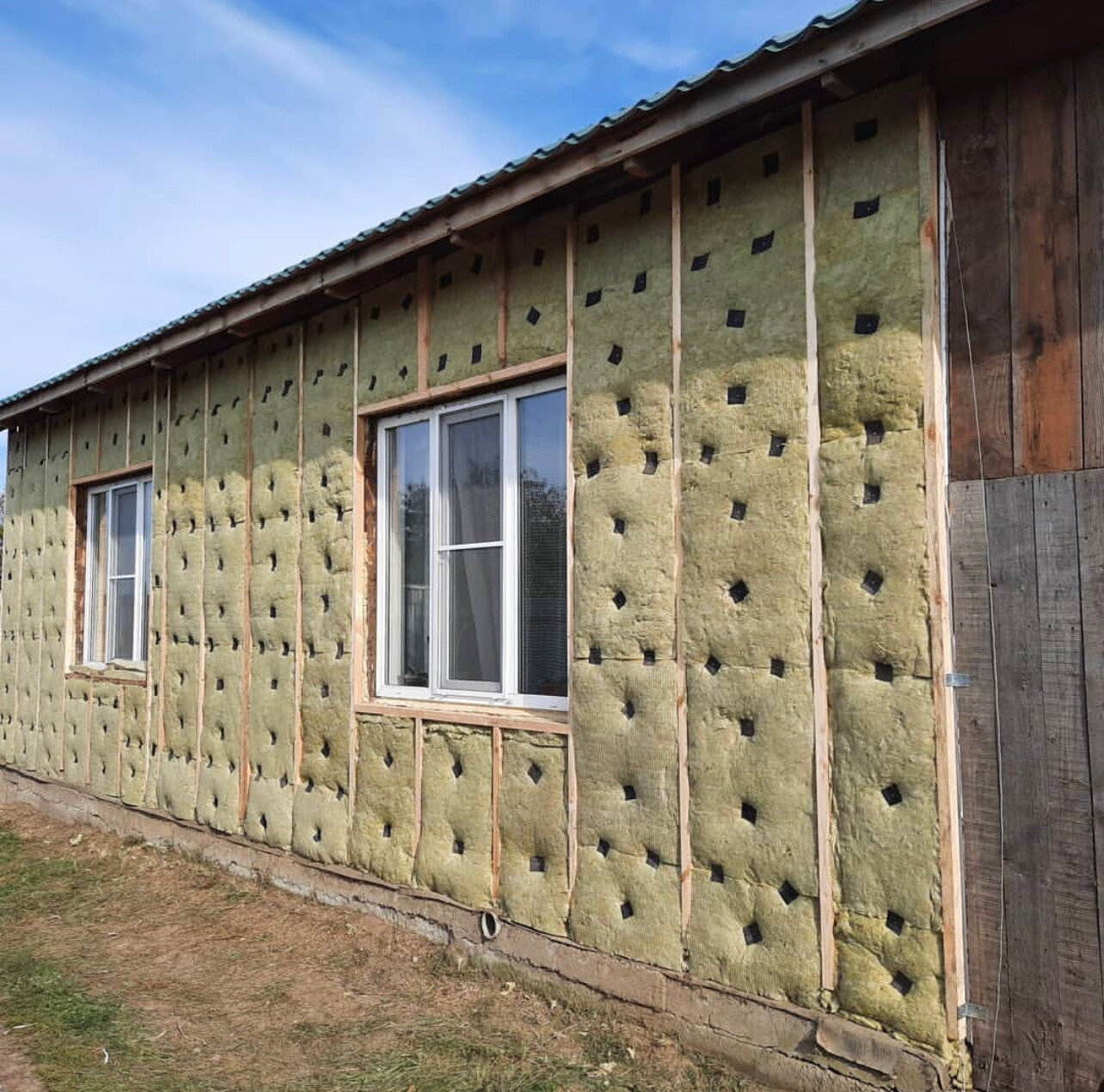 минвата 100 мм под сайдинг, утепление стен деревянного дома снаружи, утепление фасада дома, утепление фасада, утепление дома