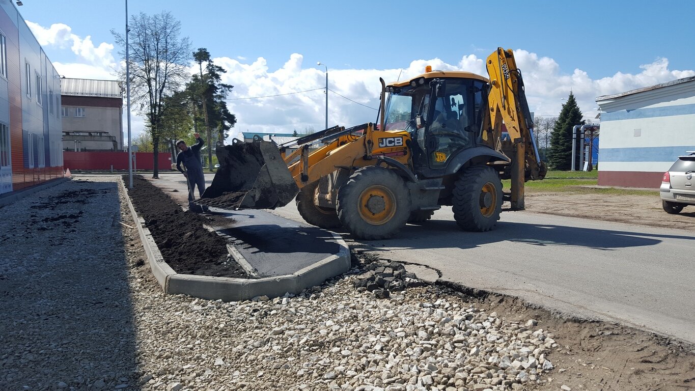 асфальтирование и благоустройство, экскаватор-погрузчик jcb 3cx eco, экскаватор погрузчик jcb, дорожные работы, jcb 3cx 2012 года