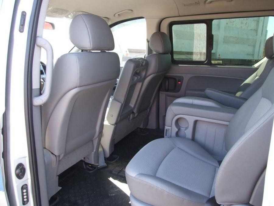hyundai grand starex 2008 салон, hyundai h1 grand starex салон, передние сиденья hyundai starex starex 2006, hyundai grand starex внутри, Nissan Armada