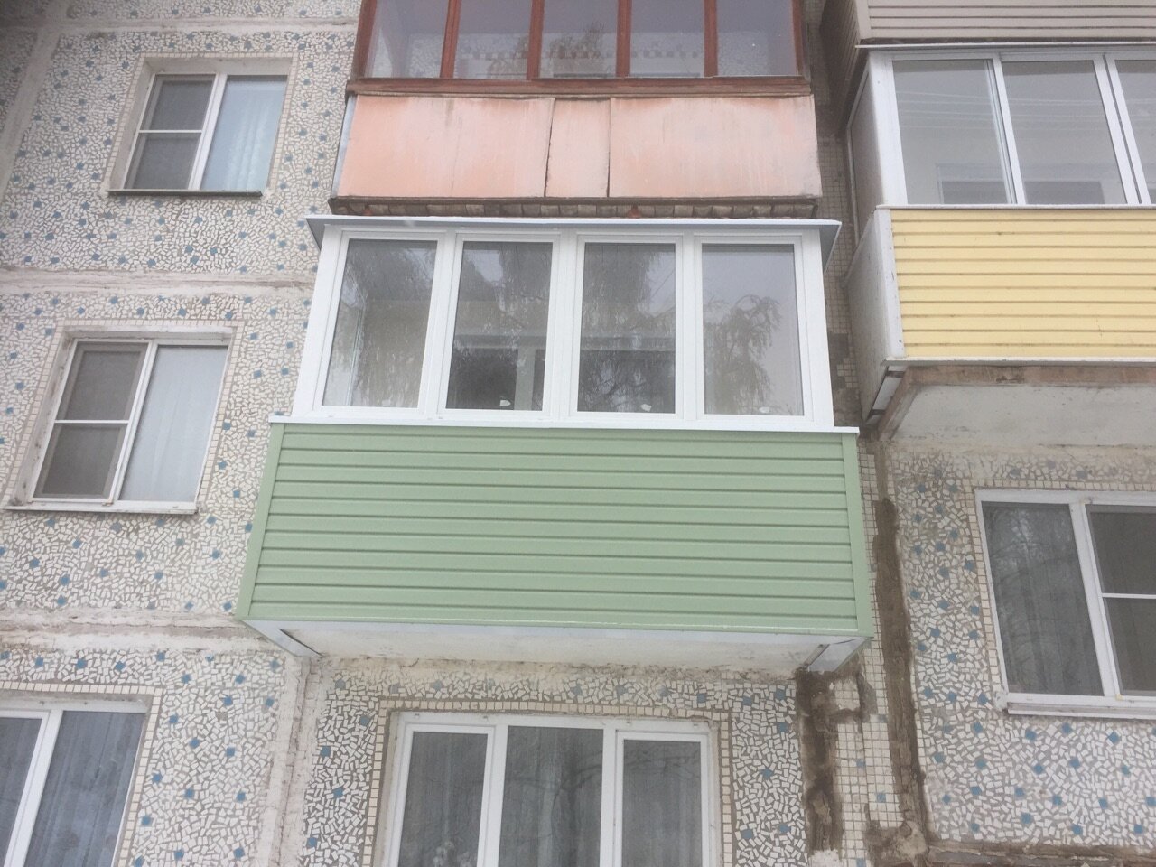 остекление балконов и лоджий, балкон, остекление балконов в балахне, остекление маленьких балконов, остекление балконов в коломне