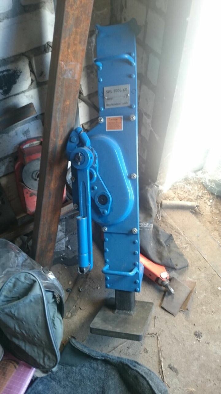 домкрат реечный linlift 5.0 т st-5.0, домкрат реечный 10 тонн, домкрат реечный 60, реечный домкрат напрокат, реечный домкрат 40 тонн