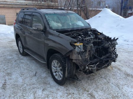 автомобиль, авто, ланд круйзер 200 лобовой удар, битые тойота хайлюкс 2016, лексус gx470 битый