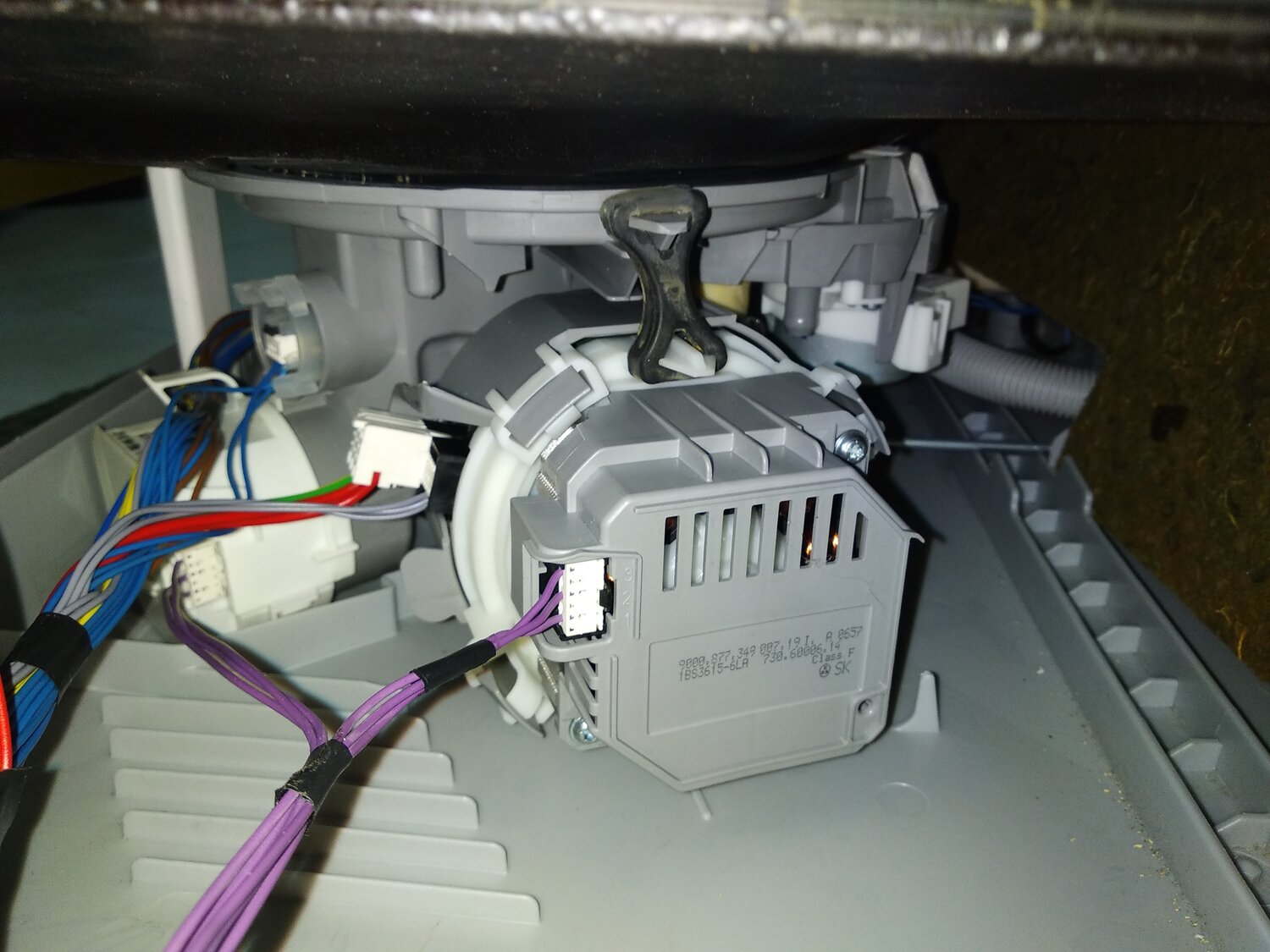 подключение тэна пмм бош, посудомойка бош е09, посудомоечная машина bosch sms24aw01r 4.7, посудомоечная машина, реле включения тэна посудомоечной машины bosch