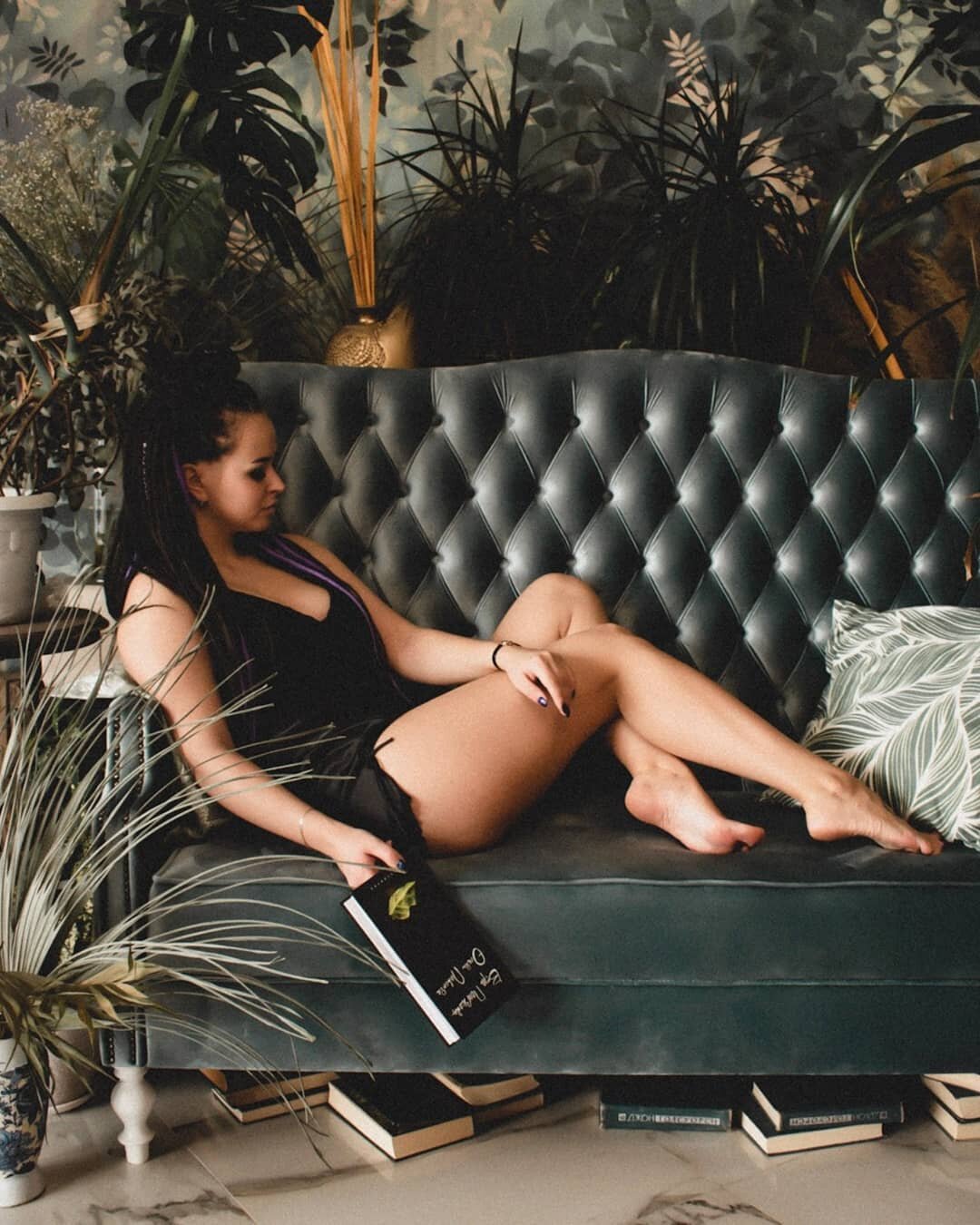 Men hamkasbimning suratini sikaman