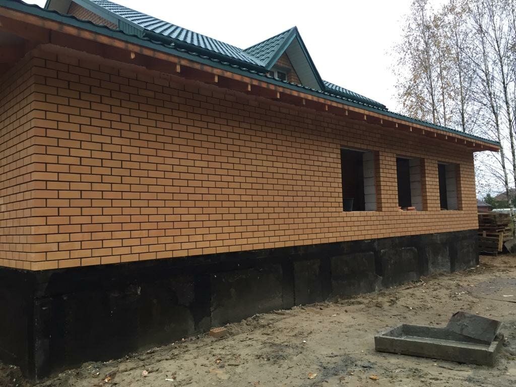 кирпич латерра белая ночь, термопанели рокки, облицовочный кирпич, кирпич маттоне пшеница, готик руст славянский кирпич