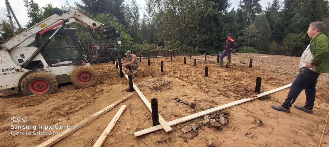 Спецтехника для закручивания винтовых свай - 96 фото