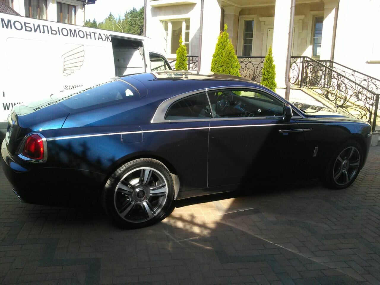 rolls-royce wraith, rolls royce wraith coupe black, rolls royce wraith 2021 новый, rolls-royce wraith black diamond, Mercedes-Benz CLS-klasse II (W218)