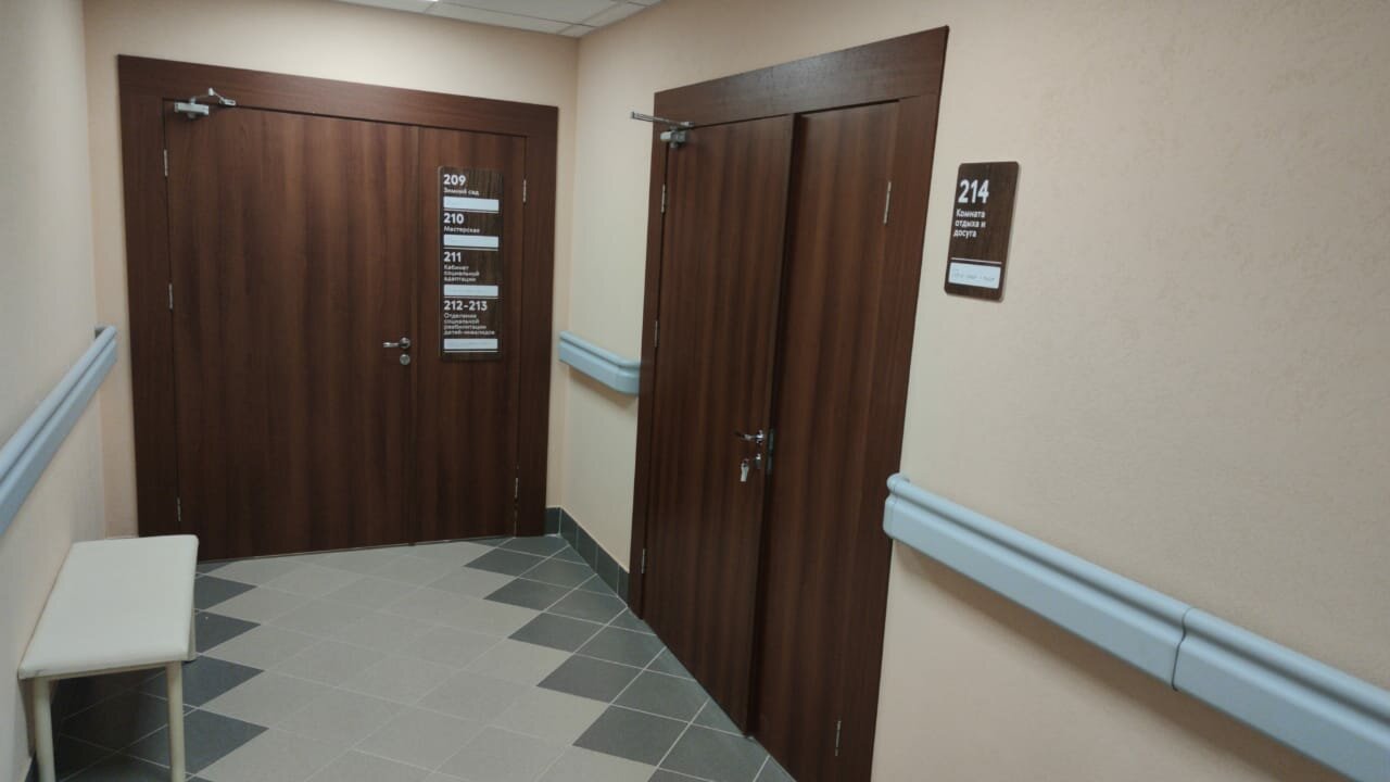 г. брянск, пер. осоавиахима, д. 3а, володарского 9 офисы, кантемировская 22 бизнес центр лесной, бульвар королева 13 тольятти, помещение