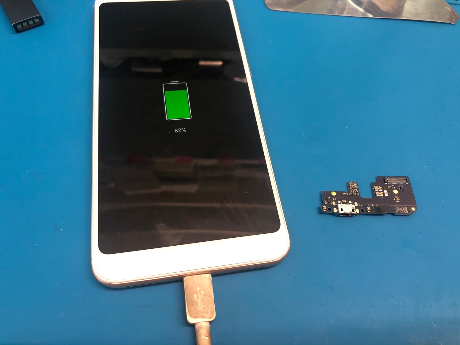 смартфон, мобильный телефон, xiaomi redmi 4, сотовый телефон, телефон