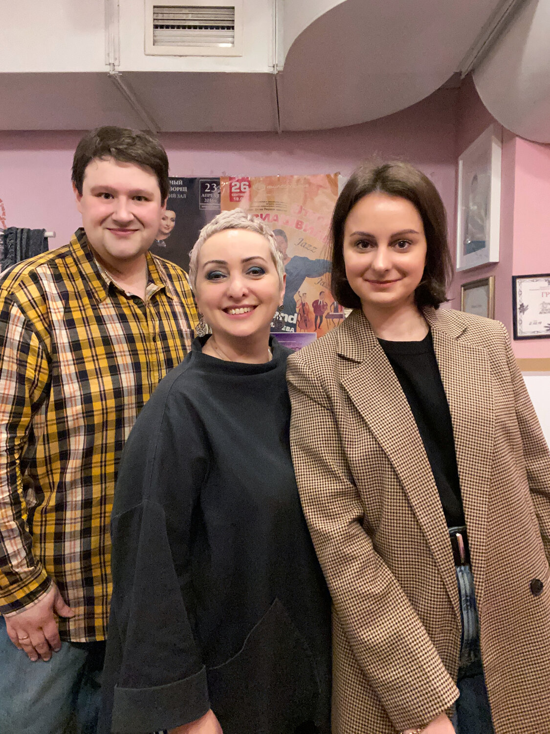человек, люди, актриса снаткина с семьей, федор лавров ивановы, арт блоггер анастасия сосновская