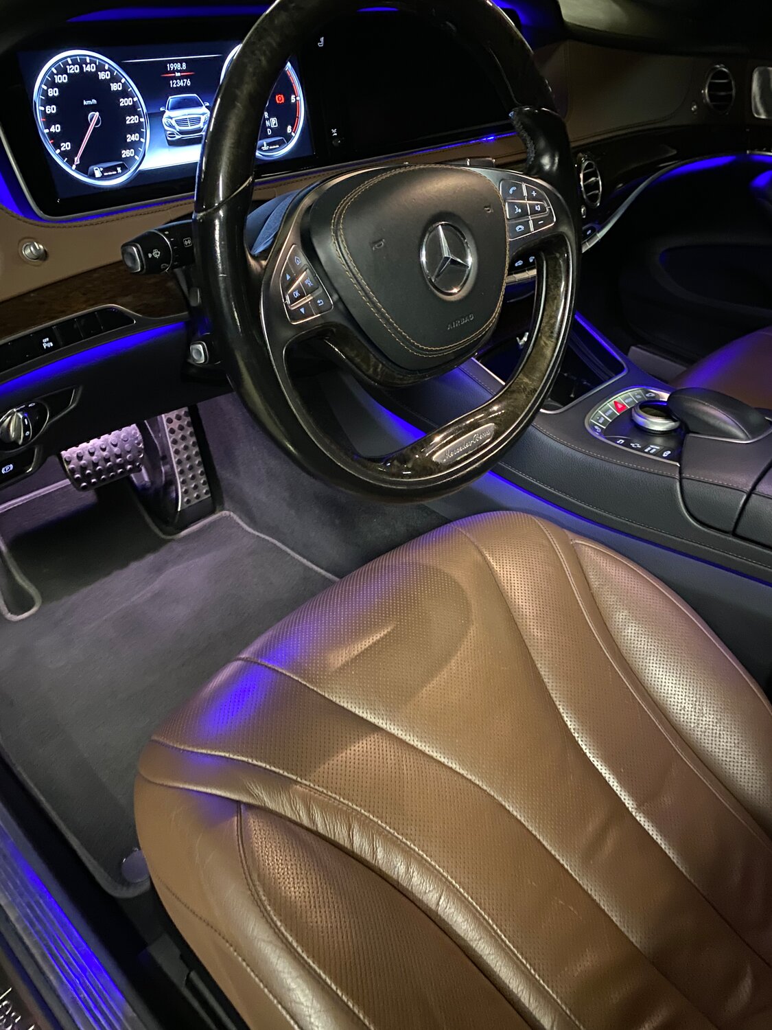 мерседес w222 подсветка, mercedes benz s class w222 салон, mercedes benz w222 салон, mercedes e class w213 салон подсветка, mercedes w222 s500 подсветка