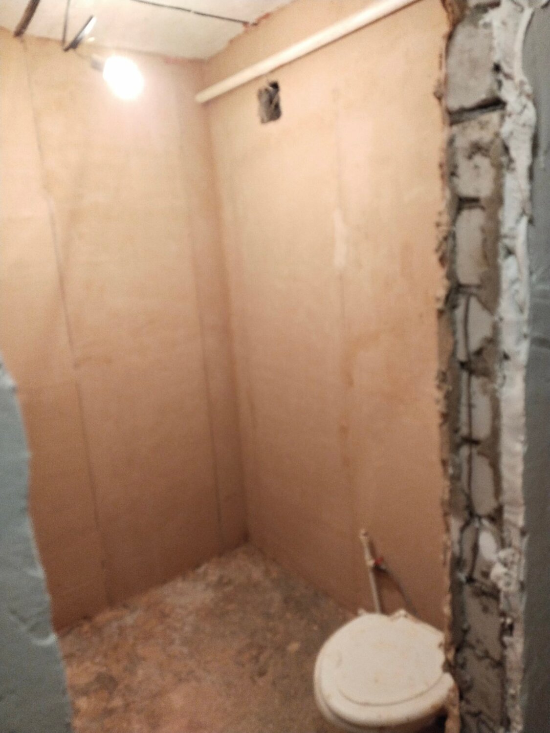 черновая отделка санузла, демонтаж второго санузла, санузел, перестройка санузла в хрущевке, сантехническая кабина из гипсокартона