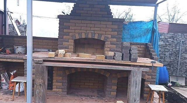 Кладка уличной печи