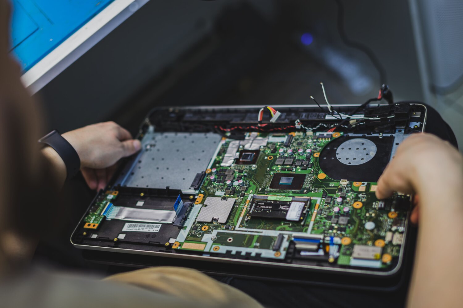 починка ноутбука, ноутбук, техника, dell inspiron 1750 разборка, асус a7u оперативка
