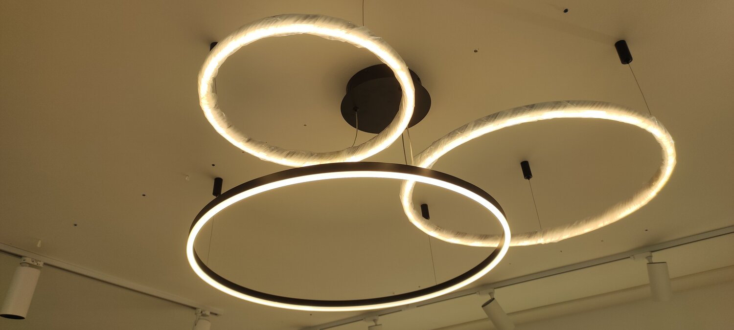люстра led 3-ring chandelier золотая, кольцевой светильник, современные светодиодные люстры, потолочный светодиодный светильник, круглая люстра
