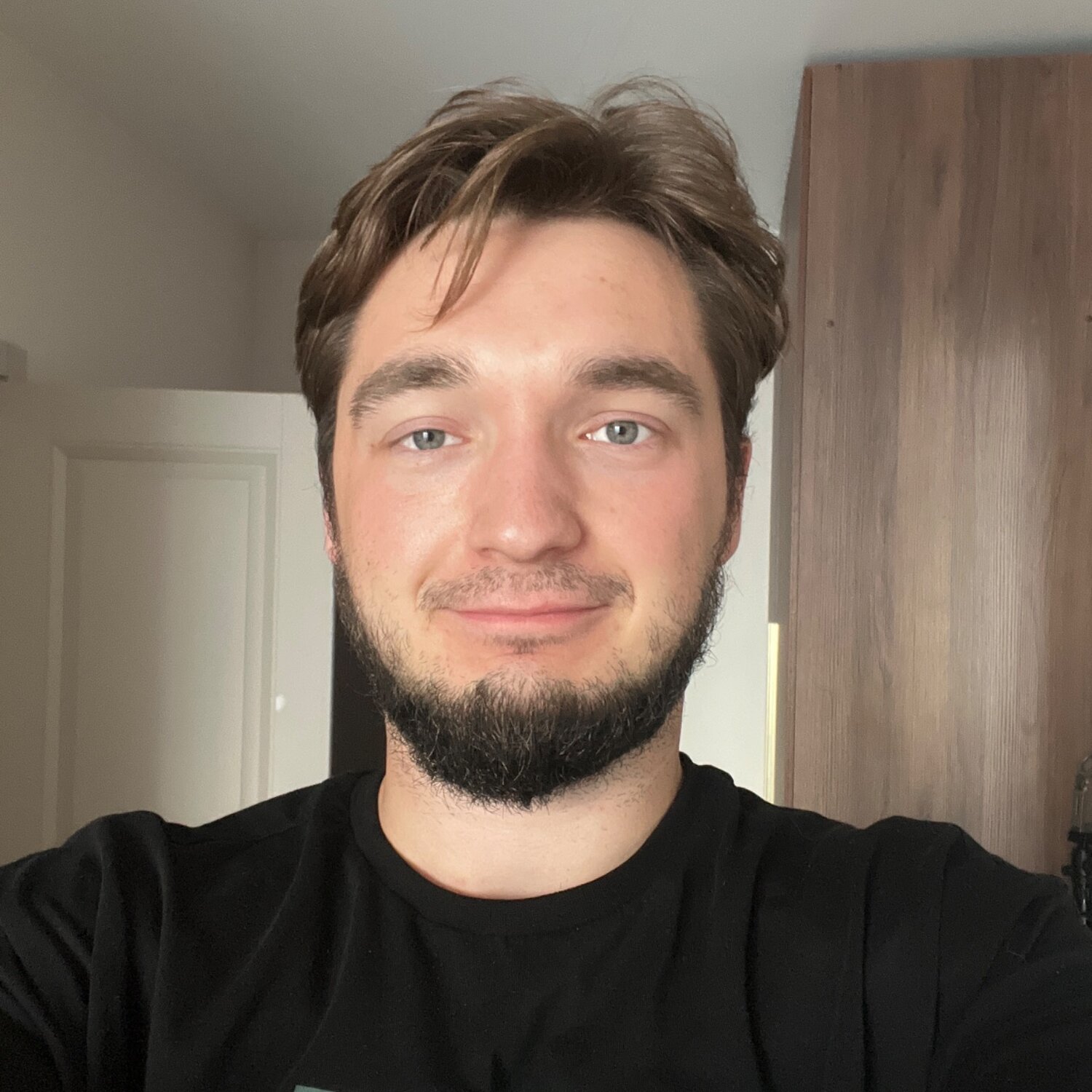 Андрей Иванищев