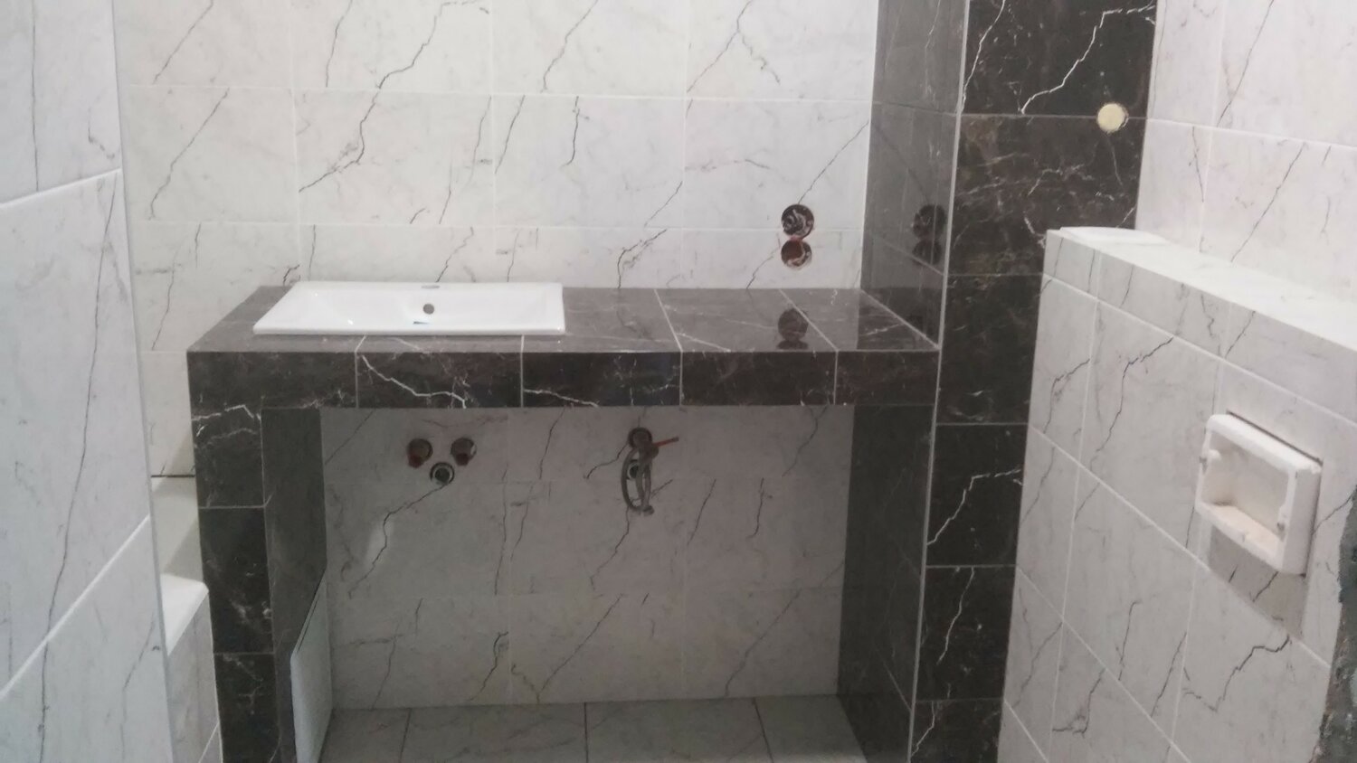 Плиточные работы в Лиде: 46 облицовщиков-плиточников