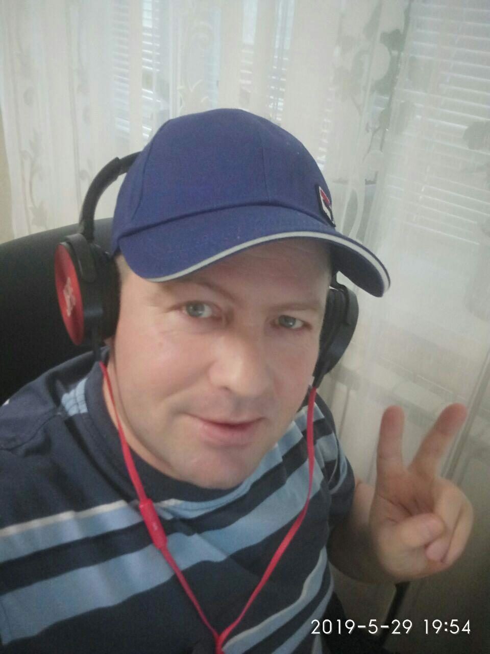Олег Овчинников