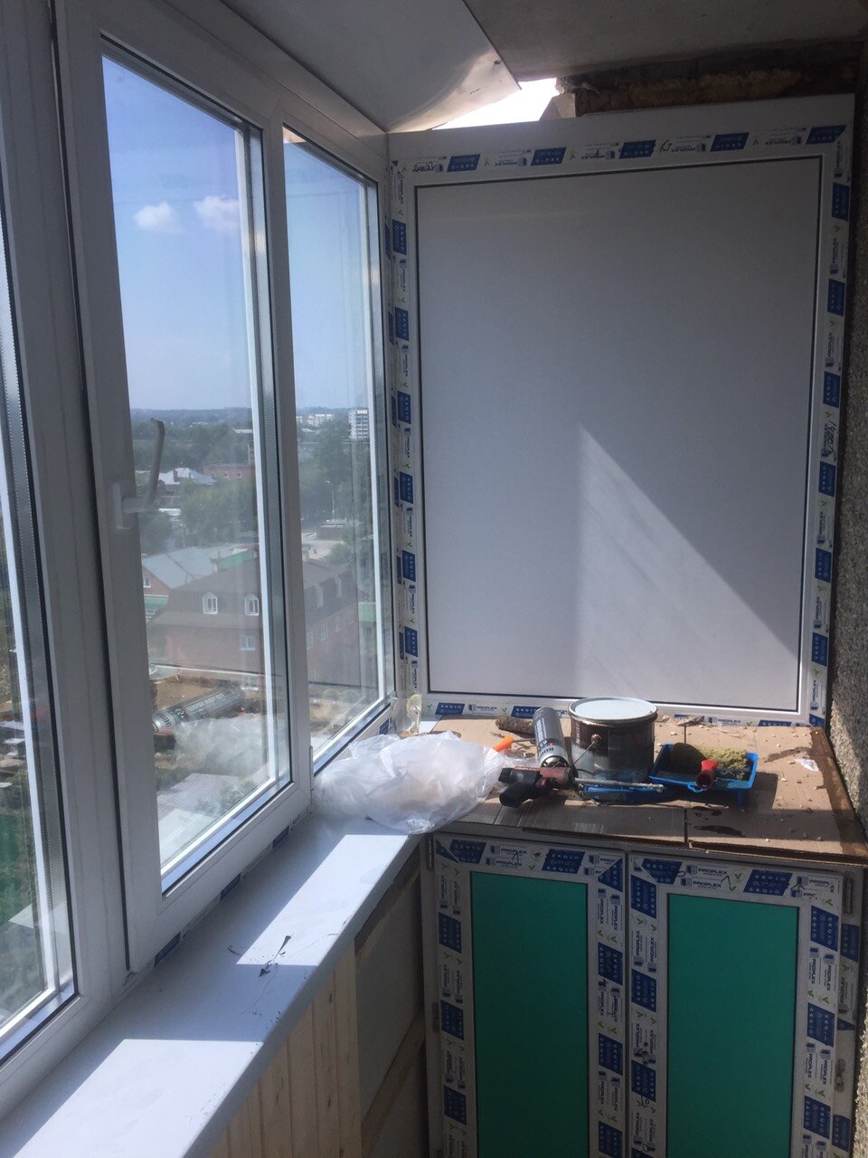 Переделка створки ПВХ из поворотнорй на поворотно-откидную в Копейске ...