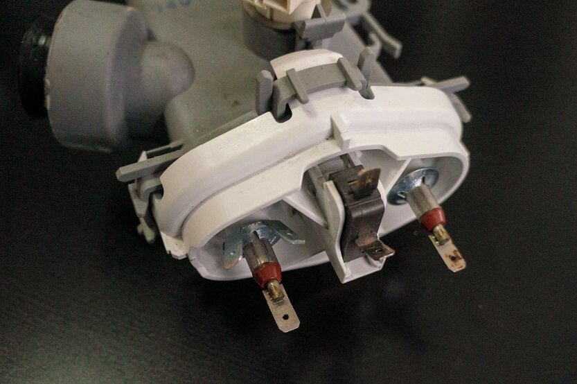 Замена амортизаторов в Сыктывкаре: 60 автослесарей со средним рейтингом 4.5 с от