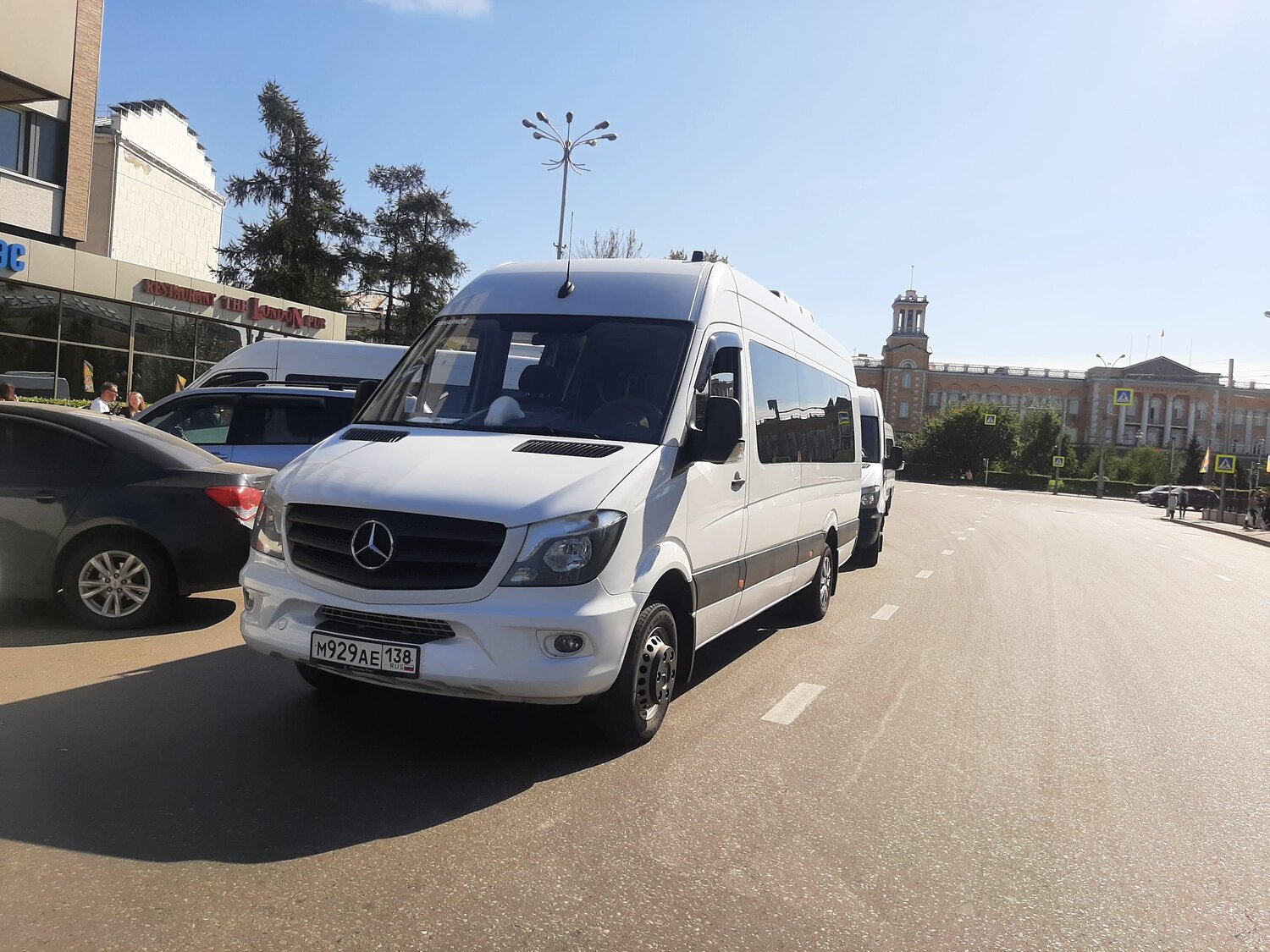 mercedes-benz sprinter, микроавтобус мерседес спринтер, 516 сди мерседес бенц спринтер, микроавтобус мерседес, мерседес спринтер 515 белый