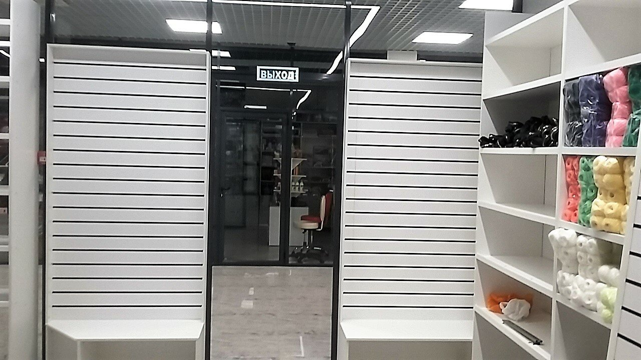 экономпанель уникрем, стеллаж с экономпанелью, экономпанели, экономпанель, экономпанели над кассой