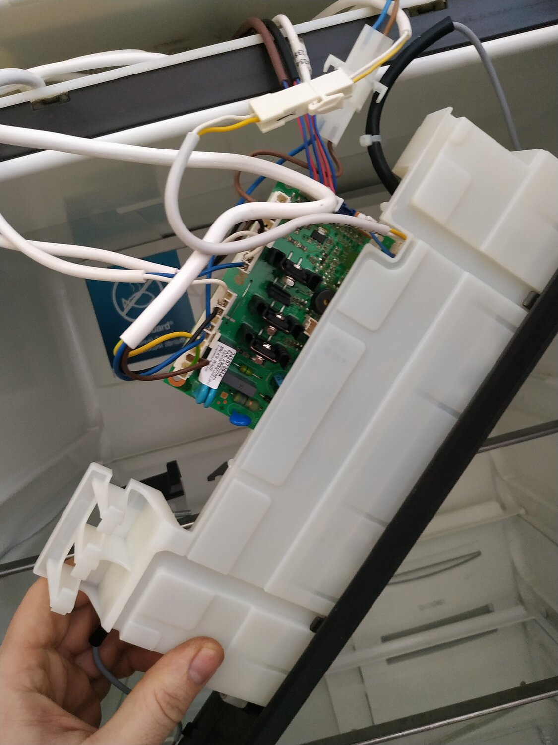 обжим розетки rj-45 legrand, сетевая розетка, расключение розетки rj 45 schneider, расключение розетки rj 45, подключение компьютерной розетки