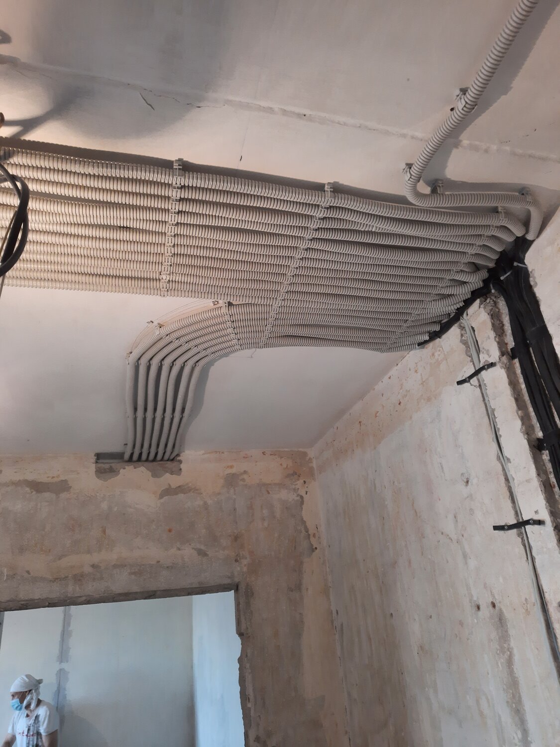 Электромонтажные работы в Москве: 120 электромонтажников со средним ...