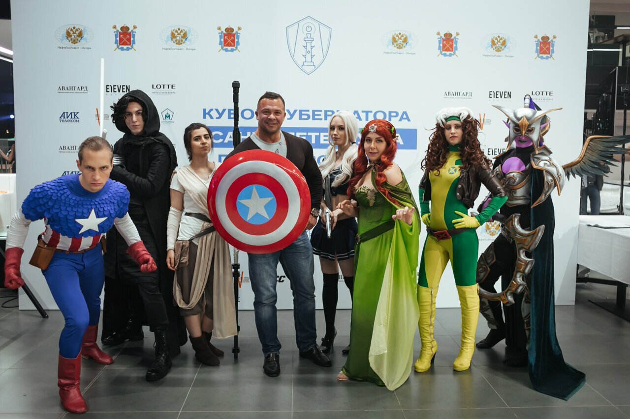 косплей мстители, комик кон марвел, данте косплей старкон 2018, человек, комик кон 2020 москва