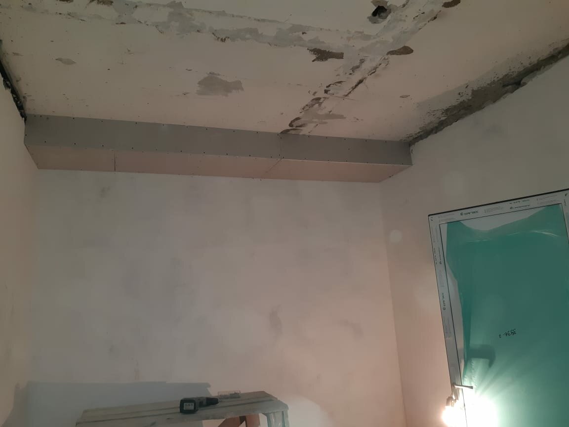 подмокший гипсокартон, потолок гкл 2 слоя, потолок, гипсокартон, гкл стена с потолком