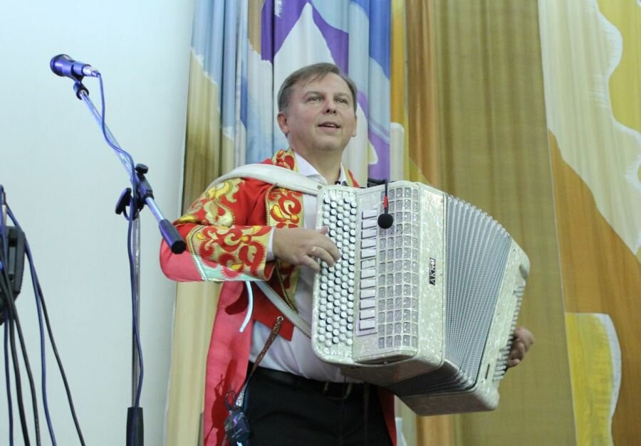 виктор баринов баянист, баринов баянист, гармонист василий журавлев матаня, виктор киселев баянист, виктор баянист екатеринбург