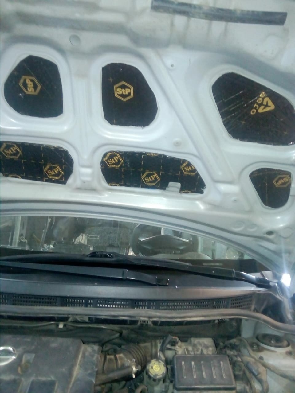 шумоизоляция капота stp акцент премиум, шумоизоляция капота 3110, solaris 2 шумка капота, stp шумоизоляция капота 10мм, шумоизоляция капота шевроле круз 1.6