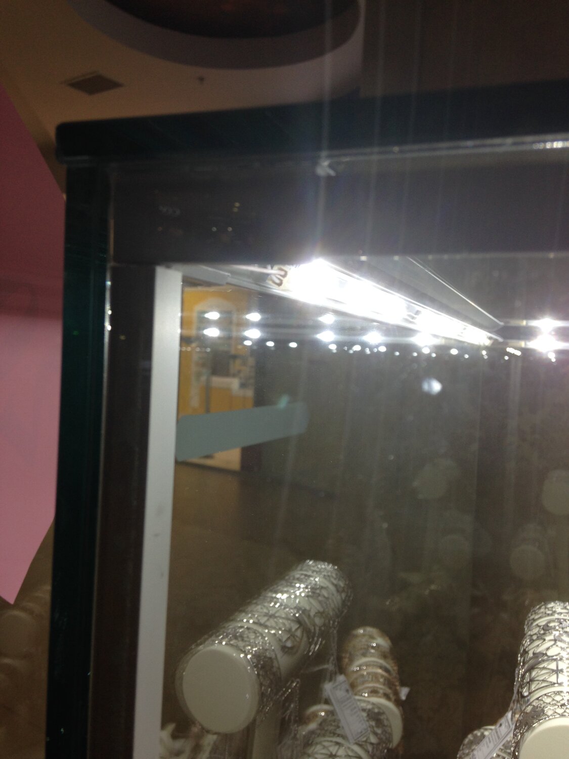 led подсветка витрин, светодиодная подсветка витрин, витрина во владимире, подсветка витрин, витрина