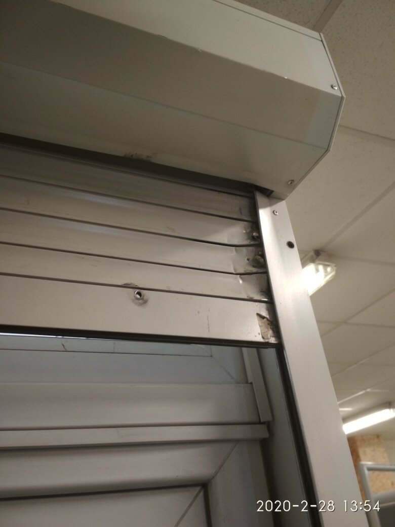 рольставни, рольставни бежевые, рольставни механические, рольставни alutech, рольставни леруа 2000х25000