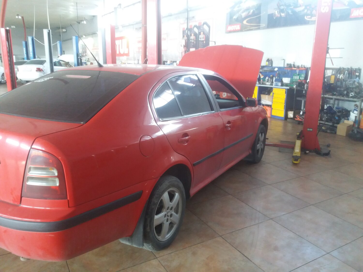 шкода октавия тур 1.8 красная, автомобиль, шкода октавия 1998 года, красная октавия 1.8 механика, Skoda Octavia I Рестайлинг