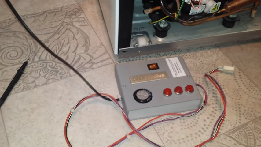 лабораторный блок питания wanptek 3010, лабораторный источник питания yaogong 1502dd, зарядник из блока питание iso-450pp, передняя панель лабораторного блока питания, зарядное устройство