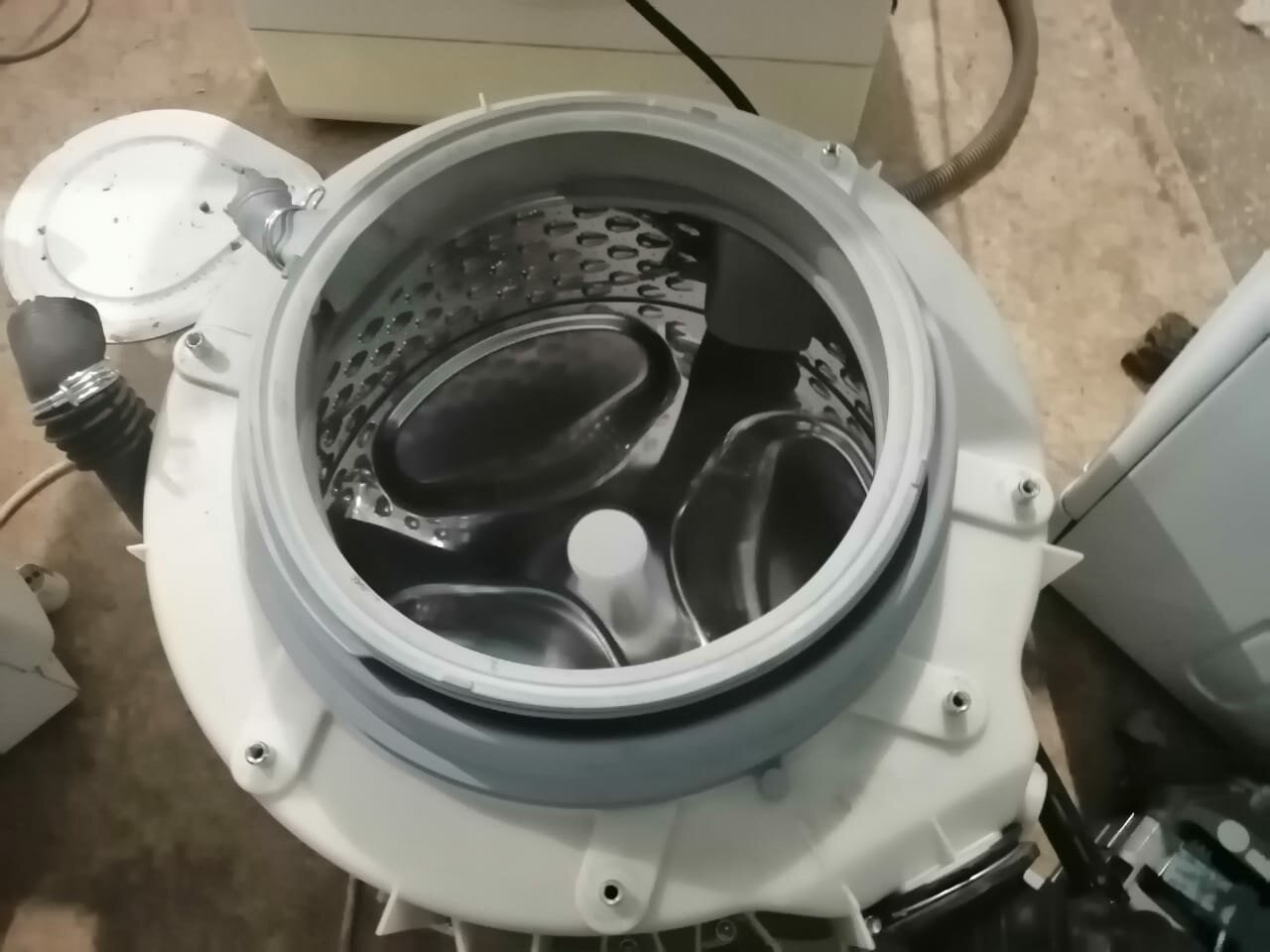 indesit wiue10 стиральная машина бак, металлический бак стиральной машинки канди, бак стиральной машины горени, бак стиральной машины corpo vasca, стиральная машина